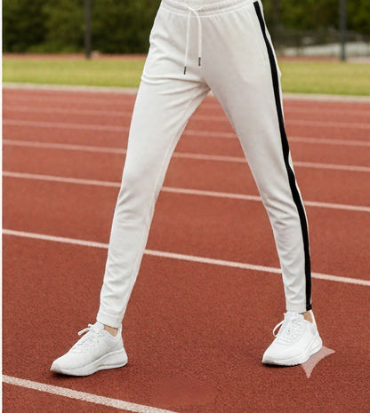 CASUAL LOOK Exclusive: High-Definition Monochrome Tracksuit | Ultra-Soft Breathable Material.