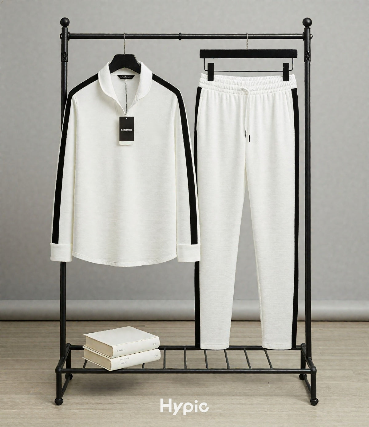 CASUAL LOOK Exclusive: High-Definition Monochrome Tracksuit | Ultra-Soft Breathable Material.